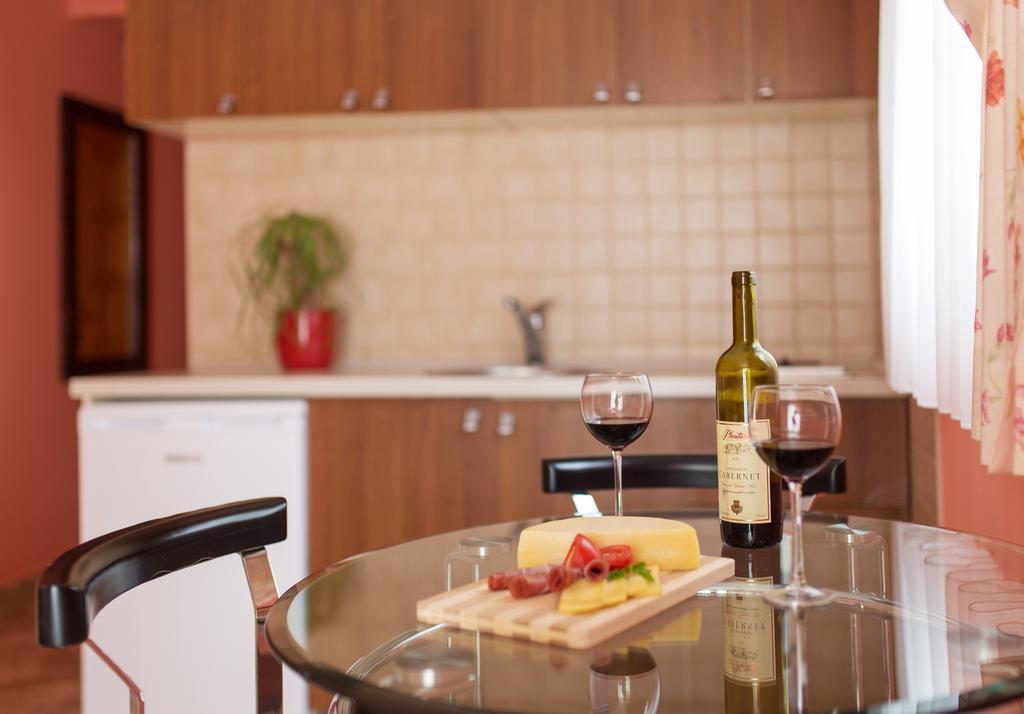 Djurovic Apartments Montenegro Kotor Bagian luar foto